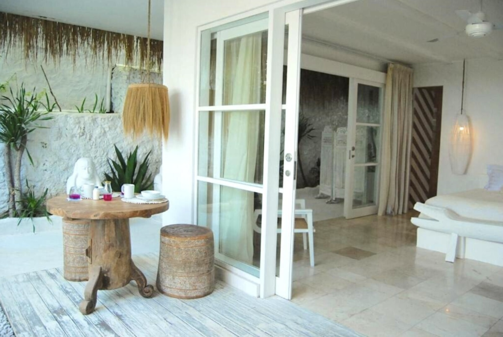 Monyet Suite 4