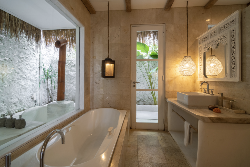 Monyet Suite 5